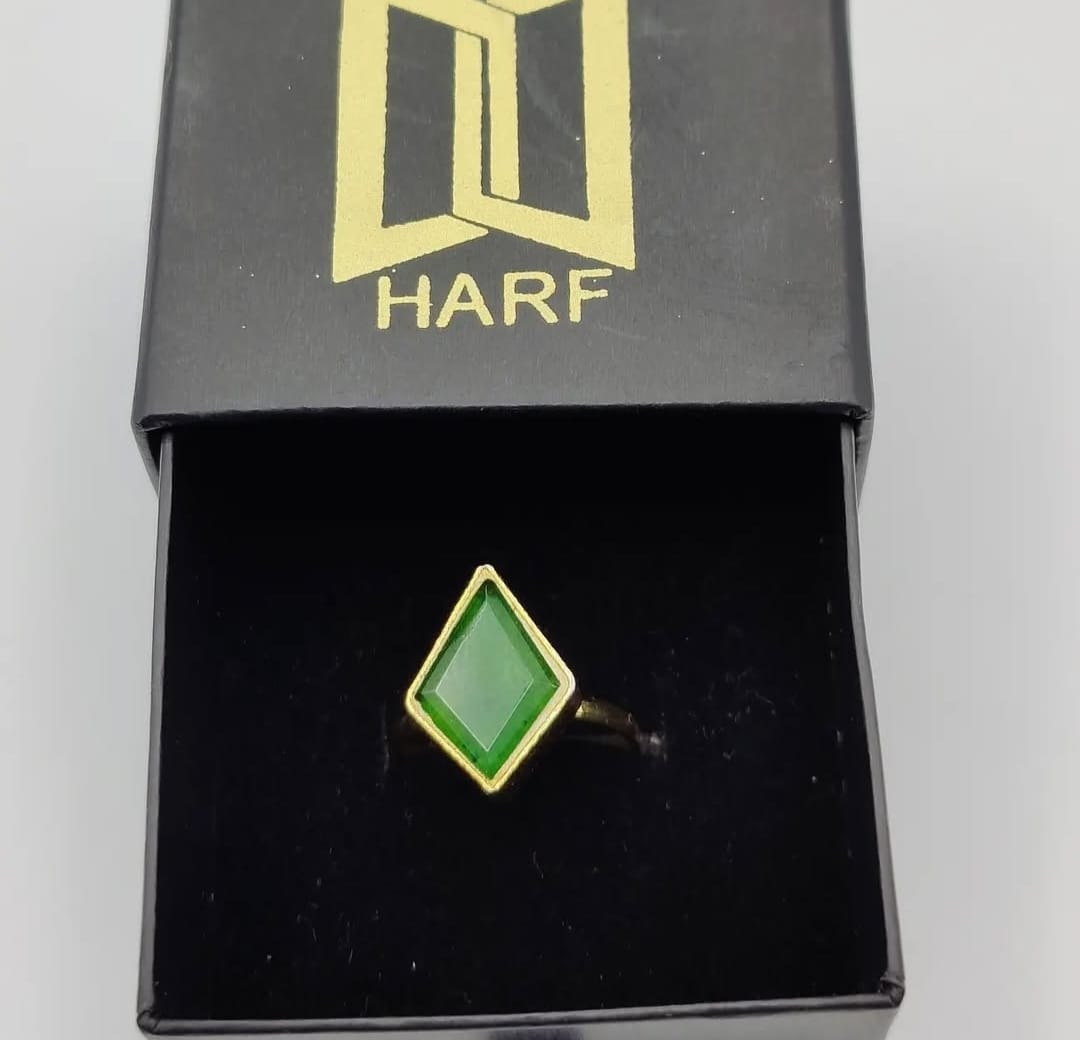 Pyramid Ring Emerald