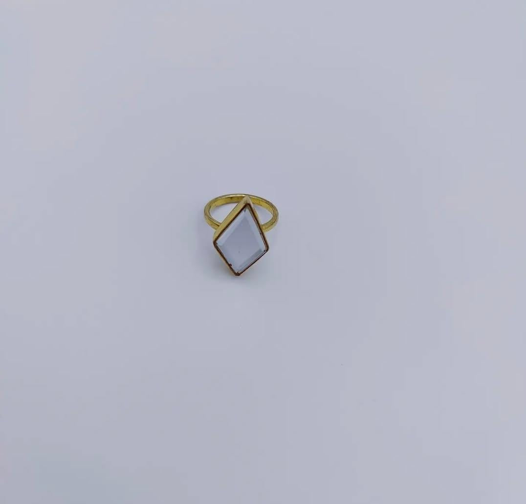 Pyramid Ring